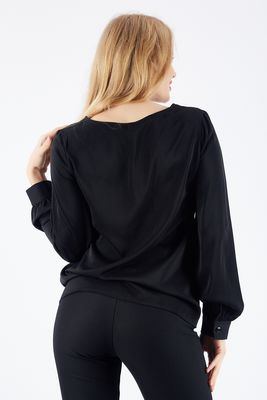  Sense Siyah Eteği Kuşaklı Manşetli Önü Düğmeli Bluz BLZ33003