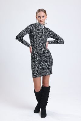  Sense Ekru Siyah Yarım Balıkçı Jakarlı Kışlık Elbise | ELB35093